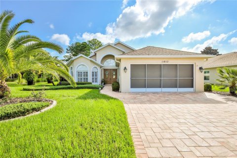 House in Spring Hill, Florida 3 bedrooms, 160.54 sq.m. № 1853663 - photo 1