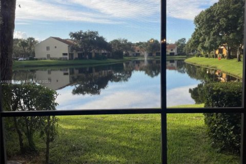 Copropriété à louer à Coconut Creek, Floride: 2 chambres, 112.69 m2 № 1941076 - photo 22