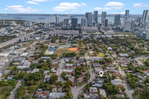 Купить виллу или дом в Майами, Флорида 2 спальни, 91.42м2, № 1601578 - фото 15