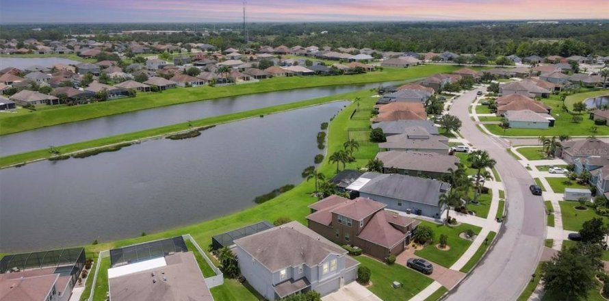 Villa ou maison à Parrish, Floride 4 chambres, 241.64 m2 № 1792935
