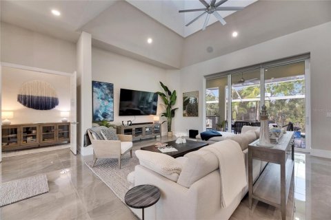Casa en venta en Apollo Beach, Florida, 4 dormitorios, 234.67 m2 № 1613342 - foto 5