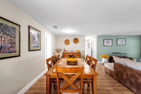 House in Holiday, Florida 3 bedrooms, 101.08 sq.m. № 1911379 - photo 8