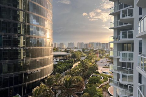 Condominio en alquiler en Sunny Isles Beach, Florida, 3 dormitorios, 205.31 m2 № 2023845 - foto 13