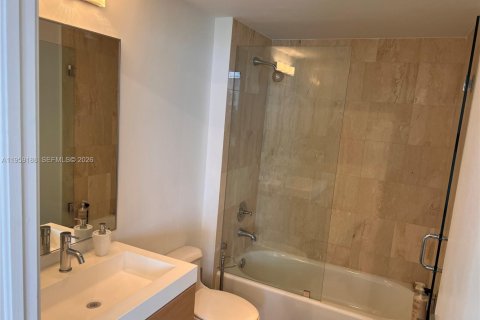 Condominio en alquiler en Sunny Isles Beach, Florida, 3 dormitorios, 205.31 m2 № 2023845 - foto 27