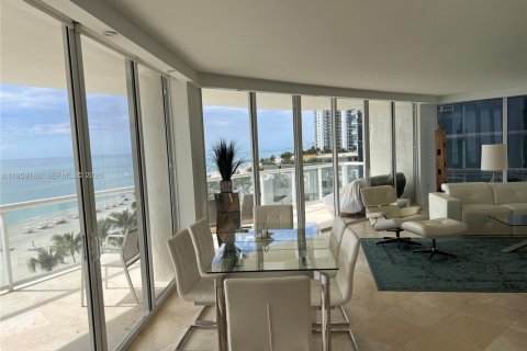 Condominio en alquiler en Sunny Isles Beach, Florida, 3 dormitorios, 205.31 m2 № 2023845 - foto 15