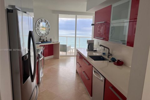 Condominio en alquiler en Sunny Isles Beach, Florida, 3 dormitorios, 205.31 m2 № 2023845 - foto 19