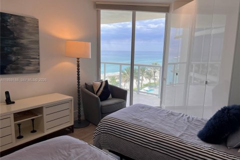 Condominio en alquiler en Sunny Isles Beach, Florida, 3 dormitorios, 205.31 m2 № 2023845 - foto 25