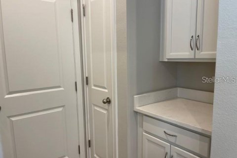 Touwnhouse à louer à Brandon, Floride: 3 chambres, 154.87 m2 № 2114169 - photo 23