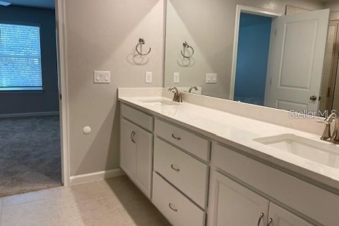 Touwnhouse à louer à Brandon, Floride: 3 chambres, 154.87 m2 № 2114169 - photo 16