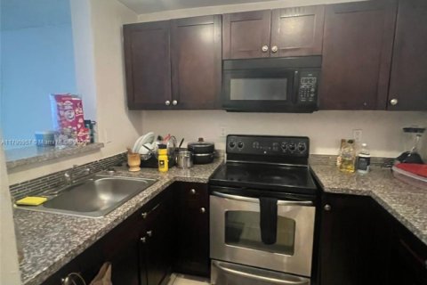 Condominio en venta en Miami, Florida, 1 dormitorio, 76.74 m2 № 1863780 - foto 1