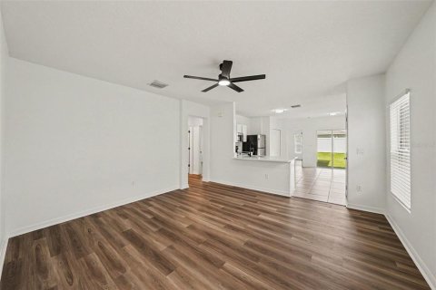 Villa ou maison à vendre à Wimauma, Floride: 3 chambres, 122.72 m2 № 2287905 - photo 4