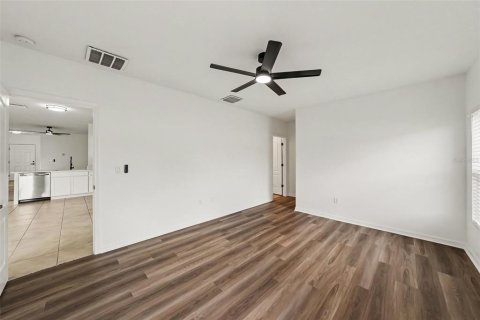 Villa ou maison à vendre à Wimauma, Floride: 3 chambres, 122.72 m2 № 2287905 - photo 12