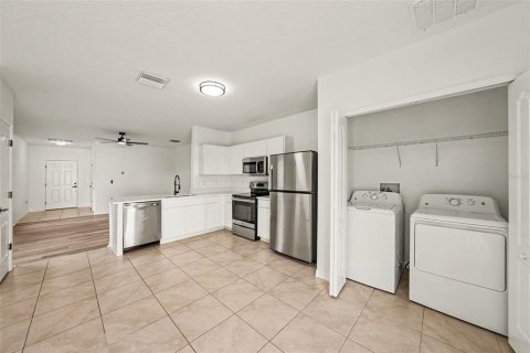 Villa ou maison à vendre à Wimauma, Floride: 3 chambres, 122.72 m2 № 2287905 - photo 8