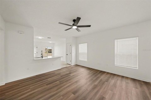 Villa ou maison à vendre à Wimauma, Floride: 3 chambres, 122.72 m2 № 2287905 - photo 5