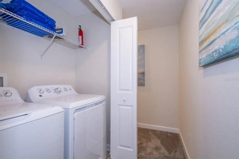 Adosado en venta en Kissimmee, Florida, 4 dormitorios, 177.81 m2 № 1449717 - foto 14
