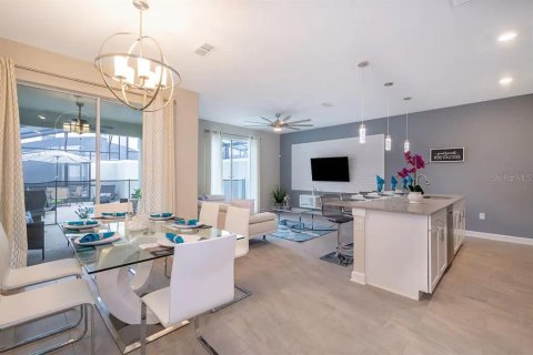 Adosado en venta en Kissimmee, Florida, 4 dormitorios, 177.81 m2 № 1449717 - foto 5