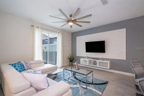 Adosado en venta en Kissimmee, Florida, 4 dormitorios, 177.81 m2 № 1449717 - foto 2