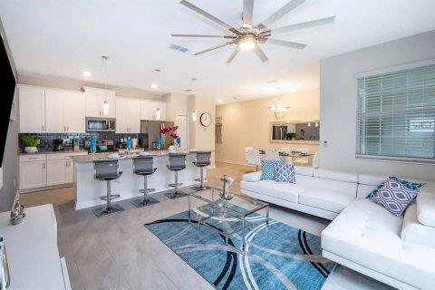 Adosado en venta en Kissimmee, Florida, 4 dormitorios, 177.81 m2 № 1449717 - foto 4