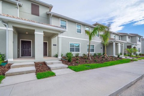 Adosado en venta en Kissimmee, Florida, 4 dormitorios, 177.81 m2 № 1449717 - foto 1