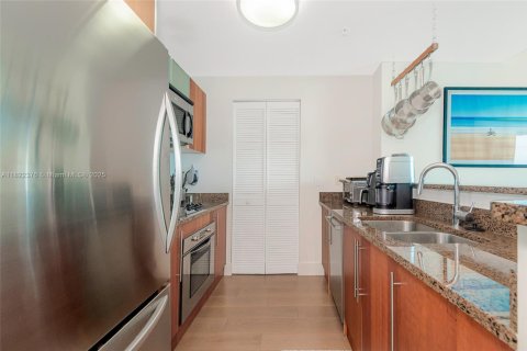 Copropriété à vendre à Miami, Floride: 2 chambres, 93.46 m2 № 1941448 - photo 13
