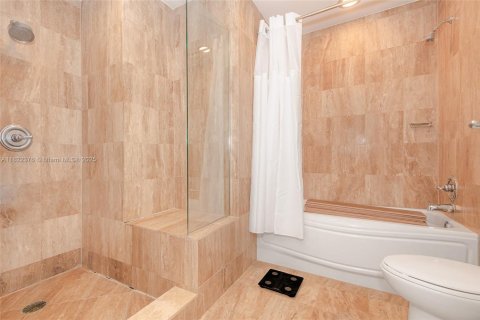 Copropriété à vendre à Miami, Floride: 2 chambres, 93.46 m2 № 1941448 - photo 16