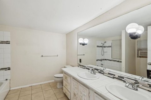 Casa en venta en Brooksville, Florida, 2 dormitorios, 115.94 m2 № 1795486 - foto 25