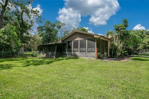 House in Windermere, Florida 4 bedrooms, 243.22 sq.m. № 2095642 - photo 28