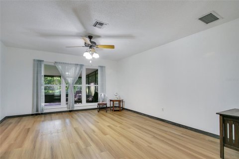 House in Windermere, Florida 4 bedrooms, 243.22 sq.m. № 2095642 - photo 13