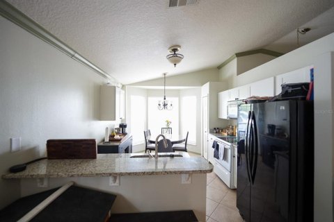 House in Orlando, Florida 3 bedrooms, 107.58 sq.m. № 1679553 - photo 8