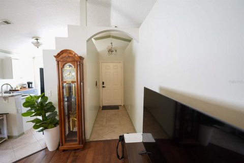 House in Orlando, Florida 3 bedrooms, 107.58 sq.m. № 1679553 - photo 7