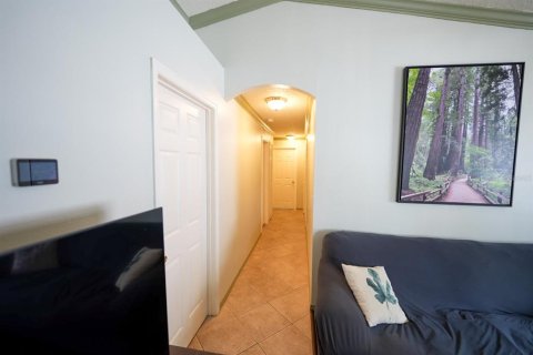 House in Orlando, Florida 3 bedrooms, 107.58 sq.m. № 1679553 - photo 10