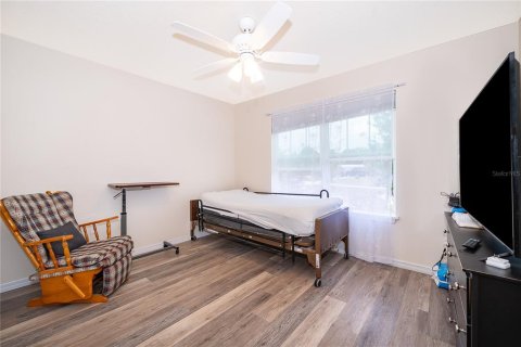 House in Tavares, Florida 2 bedrooms, 67.45 sq.m. № 2230578 - photo 10