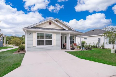 House in Tavares, Florida 2 bedrooms, 67.45 sq.m. № 2230578 - photo 2