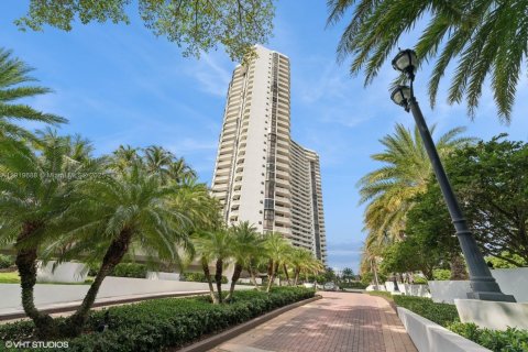 Copropriété à vendre à Aventura, Floride: 2 chambres, 105.91 m2 № 1974725 - photo 8