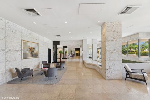 Copropriété à vendre à Aventura, Floride: 2 chambres, 105.91 m2 № 1974725 - photo 12