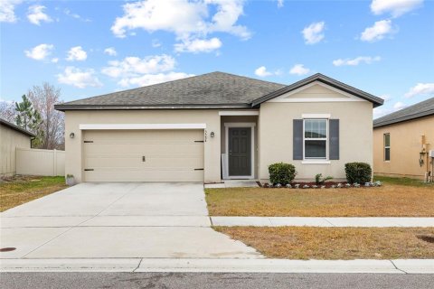 Casa en Lakeland, Florida 3 dormitorios, 155.61 m2 № 2109207