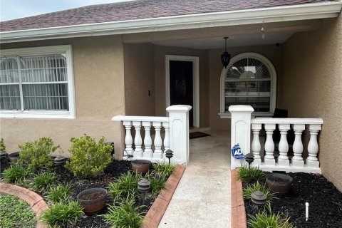 Villa ou maison à vendre à Tampa, Floride: 5 chambres, 219.99 m2 № 2403504 - photo 5