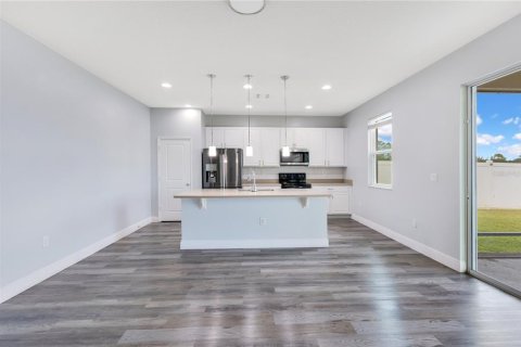 Casa en venta en Orlando, Florida, 4 dormitorios, 198.9 m2 № 1915992 - foto 6