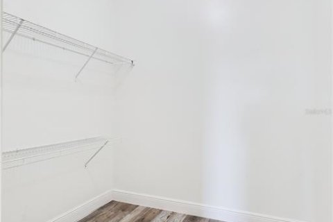 Casa en venta en Orlando, Florida, 4 dormitorios, 198.9 m2 № 1915992 - foto 10