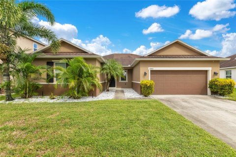 Casa en venta en Orlando, Florida, 4 dormitorios, 198.9 m2 № 1915992 - foto 1