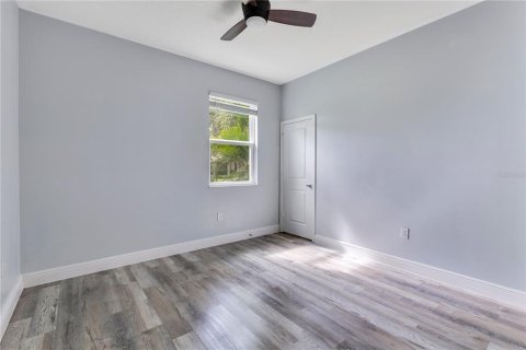Casa en venta en Orlando, Florida, 4 dormitorios, 198.9 m2 № 1915992 - foto 13