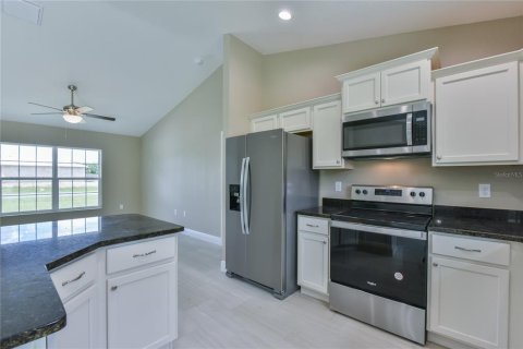 House in Ocala, Florida 4 bedrooms, 136.85 sq.m. № 1767738 - photo 12