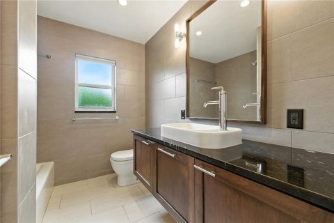 House in Clearwater, Florida 2 bedrooms, 118.26 sq.m. № 1884095 - photo 18