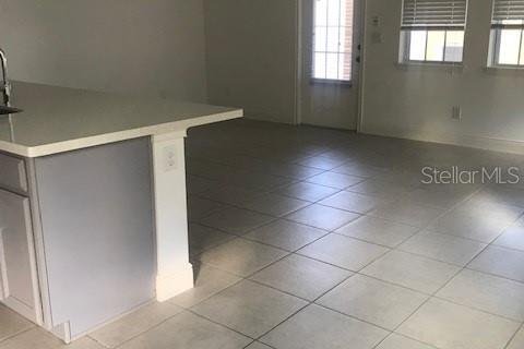 Townhouse in Winter Garden, Florida 4 bedrooms, 176.7 sq.m. № 1432114 - photo 5