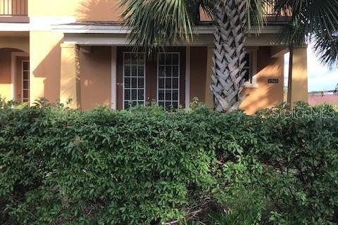 Townhouse in Winter Garden, Florida 4 bedrooms, 176.7 sq.m. № 1432114 - photo 2