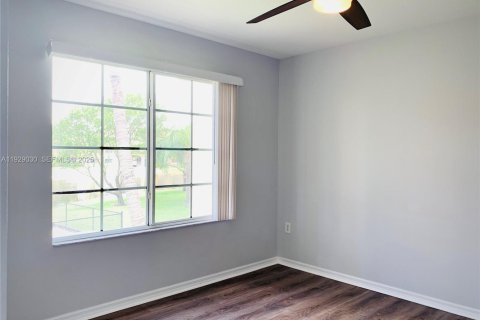 Condominio en alquiler en West Palm Beach, Florida, 1 dormitorio, 70.61 m2 № 1987441 - foto 13