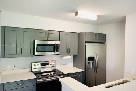 Condominio en alquiler en West Palm Beach, Florida, 1 dormitorio, 70.61 m2 № 1987441 - foto 4