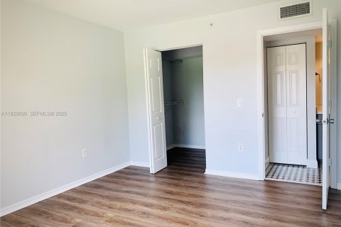 Condominio en alquiler en West Palm Beach, Florida, 1 dormitorio, 70.61 m2 № 1987441 - foto 14