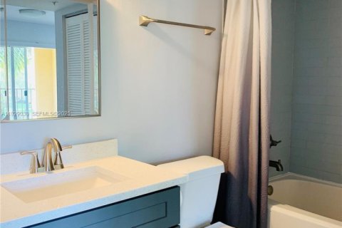 Condominio en alquiler en West Palm Beach, Florida, 1 dormitorio, 70.61 m2 № 1987441 - foto 17