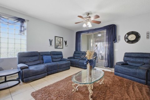 Casa en venta en West Palm Beach, Florida, 3 dormitorios, 179.77 m2 № 2265193 - foto 23